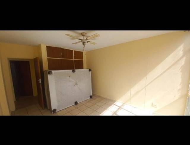 2 BEDROOM APARTMENT FOR SALE IN PRETORIA WEST